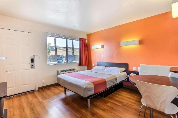 Motel 6-San Jose, CA - South image 14